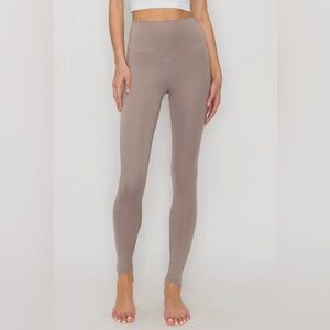 🆕🤍ASH HIGH WAISTED LEGGINGS